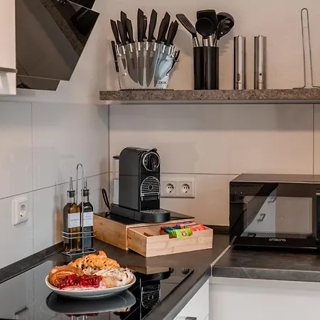 Apartamento Traumhaftes -balkon -haengesessel -wifi