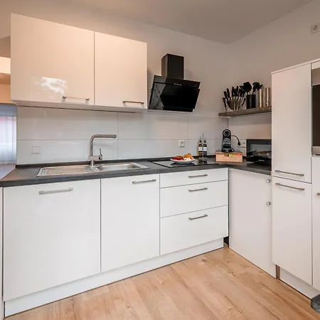 Traumhaftes -balkon -haengesessel -wifi